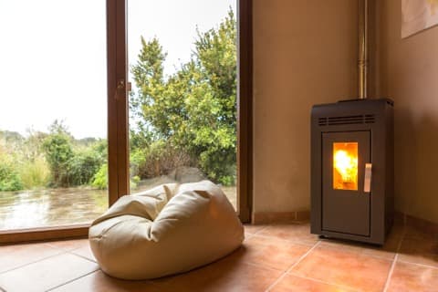 Installation de poêle à bois ou granulés & cheminée Rapilly